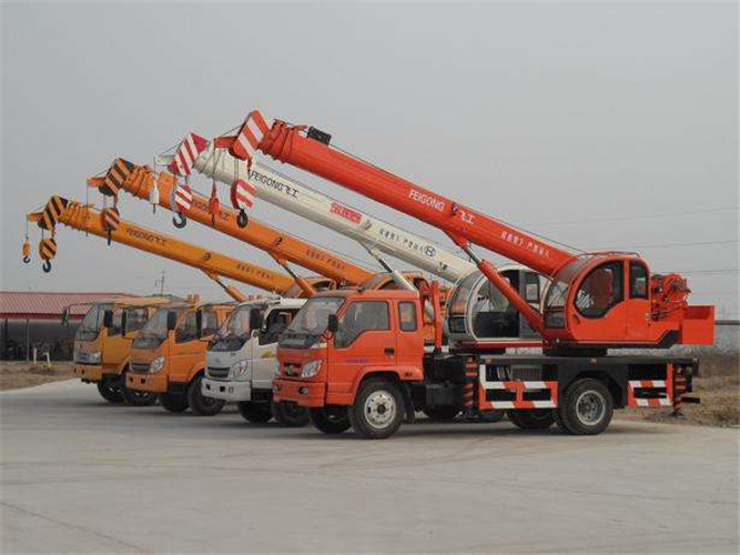 白玉县设备出现故障导致停工，怎么处理？是否有备用设备替换？